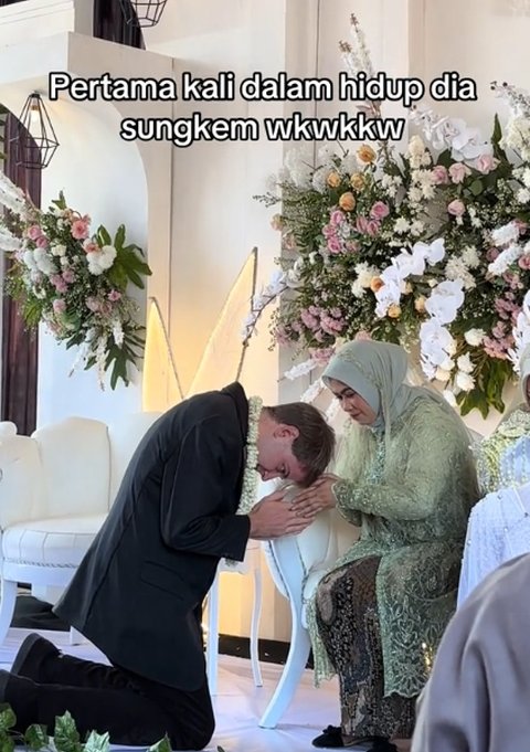 Wanita Ini Perlihatkan Tingkah Lucu Suami Bule di Hari Pernikahannya, Bikin Ngakak