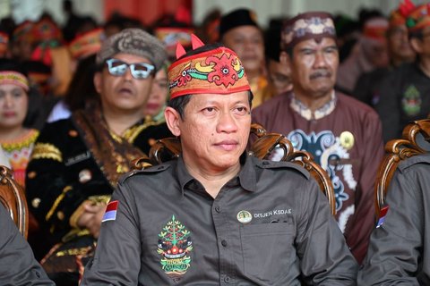 Hanif Faisol Nurofiq
