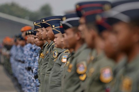 FOTO: Penampakan Jet Tempur hingga Helikopter dengan Senapan Mesin Disiapkan TNI AU untuk Amankan Pelantikan Prabowo