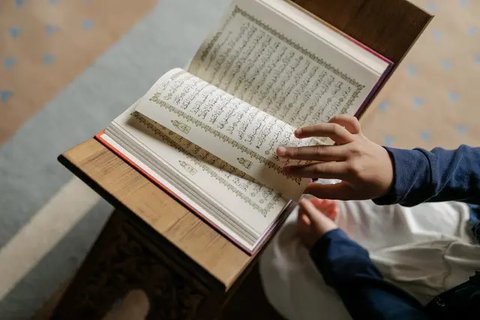 Syekh Ali Jaber saat berdakwah. (Yayasan Syekh Ali Jaber via YouTube Syekh Ali Jaber)