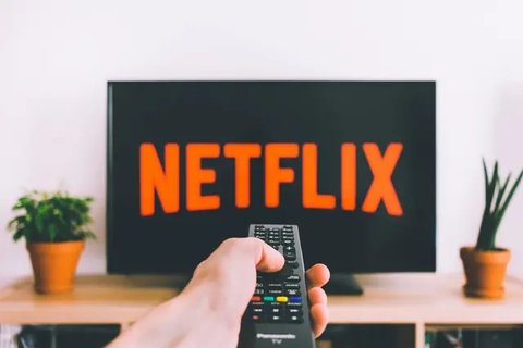 Netflix App Logo 3D (Photo by Renato Ramos Puma on Unsplash)