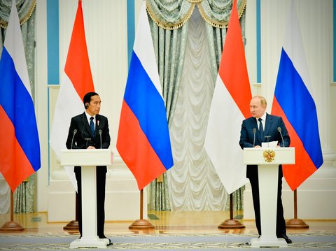 Melihat Lagi Aksi Jokowi saat Kunjungi Negara Konflik