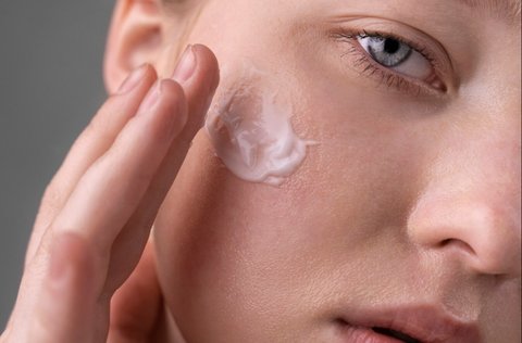 menjaga kelembapan kulit