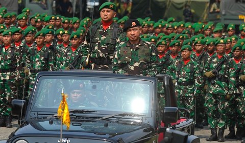 <b>FOTO: Momen Panglima TNI Resmikan Batalyon Infanteri Penyangga Daerah Rawan di Papua, Ini Tugasnya</b>