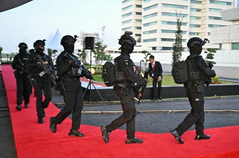 FOTO: Ketatnya Pengamanan Pelantikan Prabowo-Gibran di Gedung MPR/DPR, Pasukan Elite TNI dan Panser Anoa Siaga