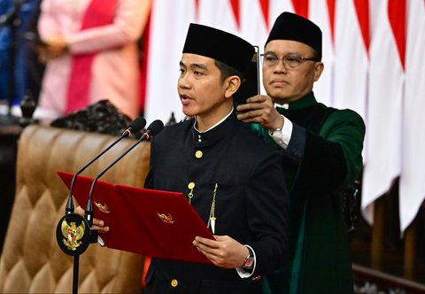 FOTO: Momen Prabowo Ucap Sumpah dan Janji sebagai Presiden ke-8 RI