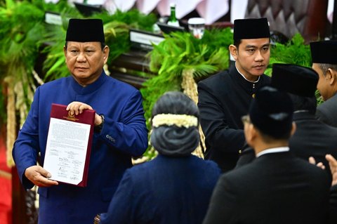 FOTO: Momen Prabowo Ucap Sumpah dan Janji sebagai Presiden ke-8 RI