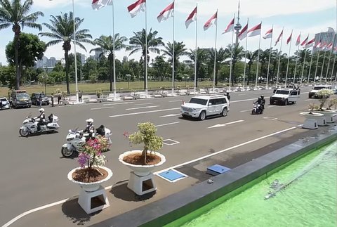 FOTO: Gagahnya Mobil Indonesia 1 Presiden Prabowo ‘Garuda’ Putih, Buatan Dalam Negeri