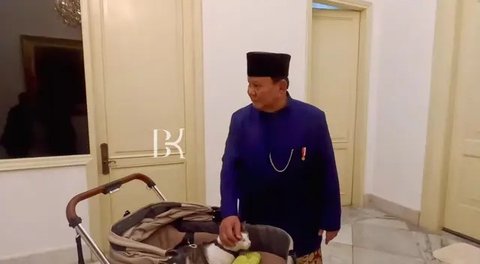 Bobby Kucing Prabowo di Pelantikan Presiden RI ke-8 (Sumber: Instagram/bobbykertanegara)