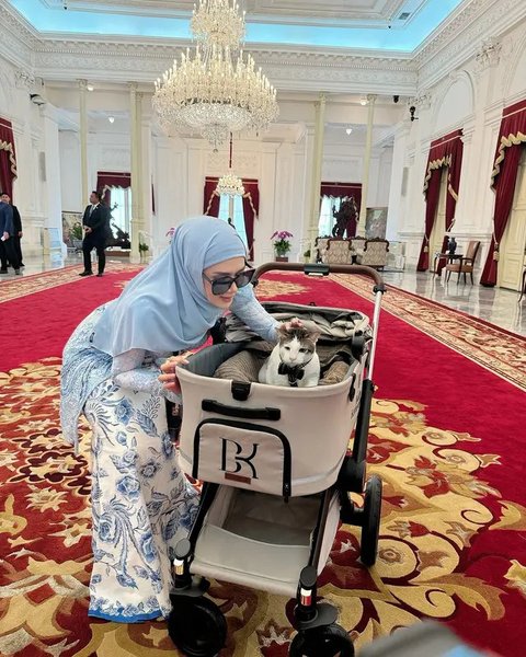 Bobby Kucing Prabowo di Pelantikan Presiden RI ke-8 (Sumber: Instagram/bobbykertanegara)