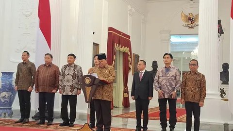 Istri pengusaha Wisnu Wardhana, Widiyanti Putri Wardhana hadir di Kertanegara saat Prabowo Subianto memanggil calon menteri di kabinet mendatang. (www.teladanprima.com)