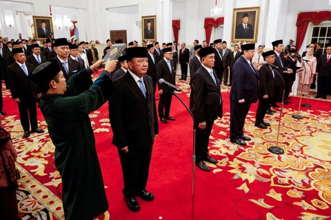 FOTO: Momen Prabowo Lantik 54 Menteri dan Pejabat Setingkat Menteri, Kabinet Paling Gemuk Sejak Orde Baru