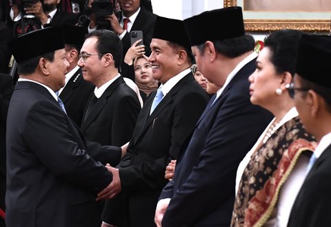 FOTO: Momen Prabowo Lantik 54 Menteri dan Pejabat Setingkat Menteri, Kabinet Paling Gemuk Sejak Orde Baru