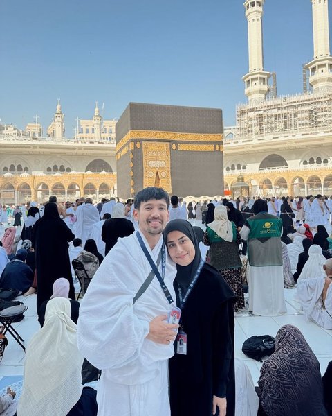 Setelah umrah, Tarra Budiman Mengaku Tak Lagi Meninggalkan Salat Lima Waktu dan Merasakan Banyak Keajaiban di Tanah Suci