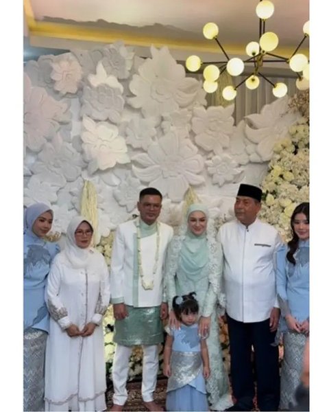 Potret anak sambung Irish Bella dari pernikahannya dengan Haldy Sabri. (sumber: TikTok/canddyyd/h.assya)