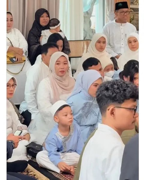 Potret anak sambung Irish Bella dari pernikahannya dengan Haldy Sabri. (sumber: TikTok/canddyyd/h.assya)