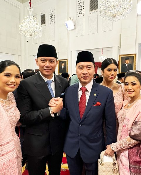 10 Foto Annisa Pohan dan Aira Yudhoyono di Pelantikan AHY, Keduanya Tampil Anggun dan Menawan