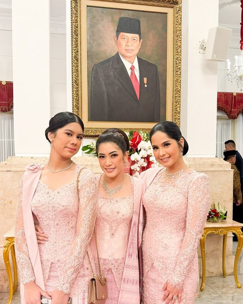 10 Foto Annisa Pohan dan Aira Yudhoyono di Pelantikan AHY, Keduanya Tampil Anggun dan Menawan