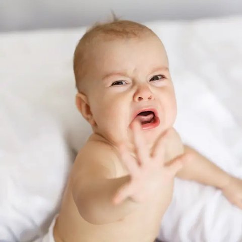 Tak selalu gejala campak, bayi demam dan ruam merah bisa menjadi pertanda penyakit lainnya.(FOTO:pexels/lauragarcia).
