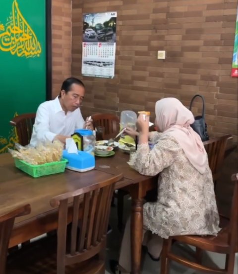 FOTO: Dua Hari Purnatugas Presiden, Jokowi Nikmati Momen Romantis Makan Berdua dengan Iriana