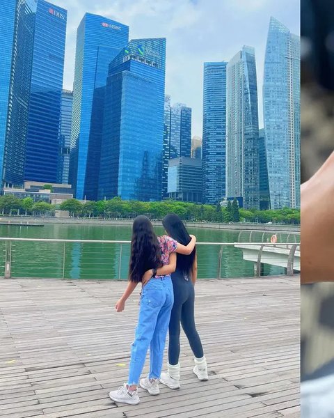 Potret Denada bareng anak gadisnya, dulu hingga kini. (sumber: Instagram/denadaindonesia)