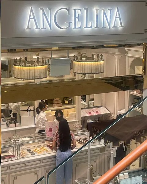 Potret Denada bareng anak gadisnya, dulu hingga kini. (sumber: Instagram/denadaindonesia)