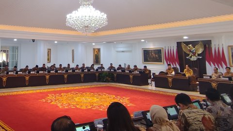 FOTO: Langsung Gas, Pernyataan Keras Presiden Prabowo di Depan Para Menteri saat Sidang Kabinet Perdana