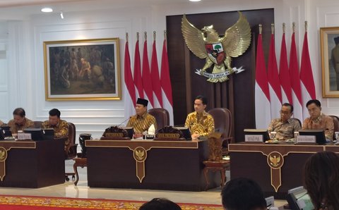 FOTO: Langsung Gas, Pernyataan Keras Presiden Prabowo di Depan Para Menteri saat Sidang Kabinet Perdana