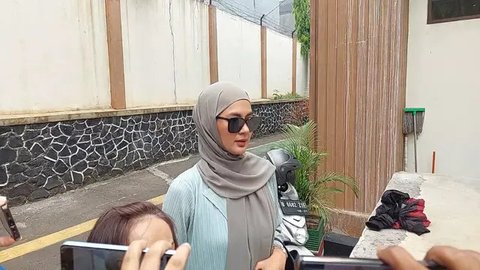 Paula Verhoeven di area Pengadilan Agama, Rabu (23/10/2024). (Dok. via M. Altaf Jauhar)