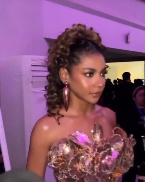 7 Potret Zsa Zsa Utari Jadi Model di JFW, Banjir Pujian - Disebut Catwalknya Setara dengan Miss Universe