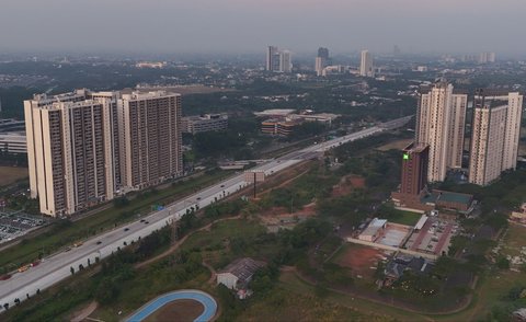 FOTO: Keindahan Senja di Simpang Susun CBD Tol Serpong-Balaraja