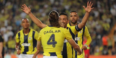 Alumni Premier League yang jadi Andalan Jose Mourinho di Fenerbahce: Kunci untuk Kalahkan MU?