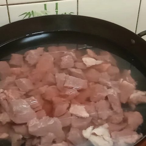 Rebus Daging Sapi (Credit: Youtube/Noer Diary).