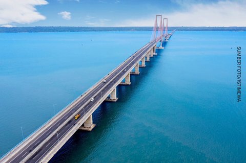 Rasakan pengalaman melintasi jembatan suramadu saat berkunjung ke Gubeng, Surabaya. (Foto: Dokumen/Archipelago International/Istimewa)