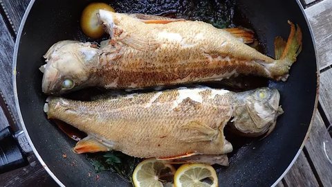 Ilustrasi Ikan Goreng Tepung  (Sumber: freepik.com)