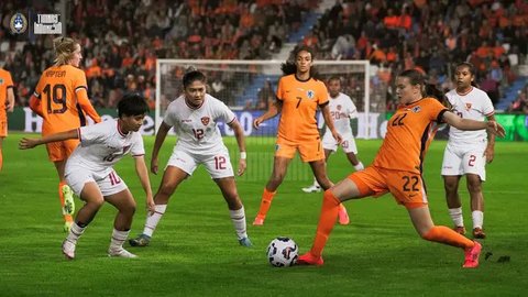 Timnas Indonesia putri menelan kekalahan telak 0-15 dari Timnas Belanda putri pada laga FIFA Matchday di Stadion De Vijverberg, Doetinchem, Sabtu (26/10/2024) dini hari WIB. (dok. PSS