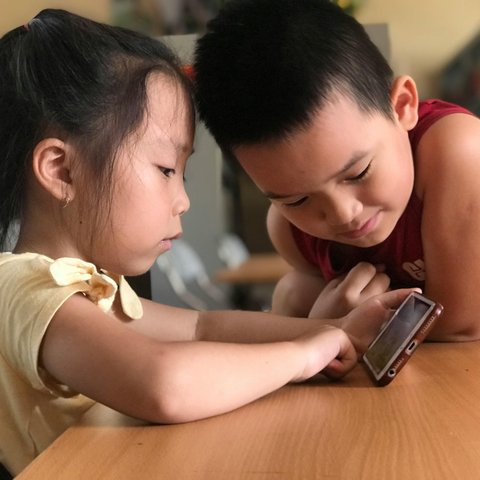 Dampak Penggunaan Gadget