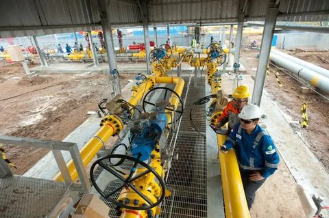 Instalasi jaringan gas PGN terpasang di Rusunawa Griya Tipar Cakung, Jakarta, Kamis (28/11/2019). Menurut pengelola rusun, saat ini tercatat hampir 90 persen penghuni beralih menggunakan Jarg