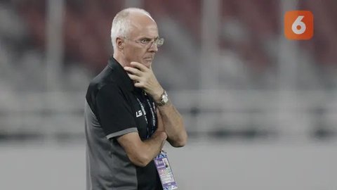 Anang Ma'ruf (bawah kanan) kala memperkuat timnas di Piala Asia 2000 Lebanon (AFP)
