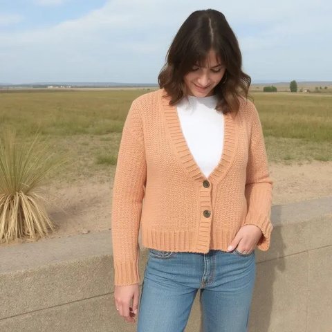 Macam-macam cardigan. (Copyright Pexels/Eliza Aldea)