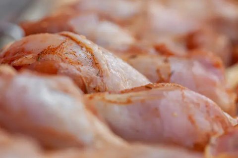 Tanpa Daun Nangka, Begini Cara Masak Ayam Kampung Cepat Empuk (YouTube/Resep Noufy)