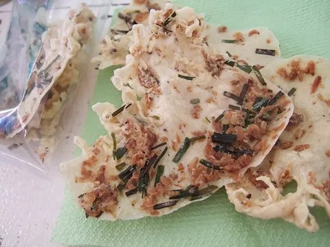 Ilsutrasi rempeyek renyah/copyright shutterstock.com/Kristanti