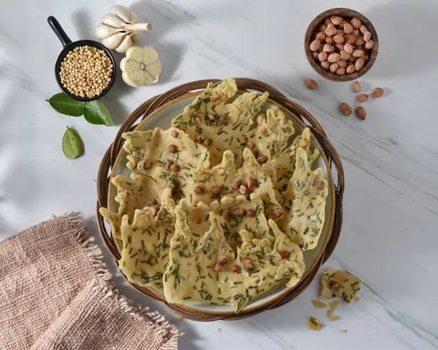 Ilsutrasi rempeyek renyah/copyright shutterstock.com/Kristanti