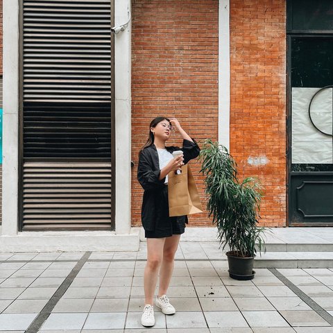 Profil Mitzi&nbsp;Abigail, Selebgram Cantik yang Resmi Menikah dengan Anthony Sinisuka Ginting