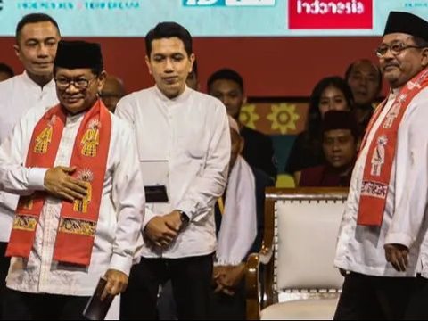 FOTO: Momen Debat Kedua Pilkada Jakarta, Diwarnai Ricuh Pendukung RK-Suswono dan Pramono-Rano