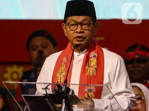 FOTO: Momen Debat Kedua Pilkada Jakarta, Diwarnai Ricuh Pendukung RK-Suswono dan Pramono-Rano