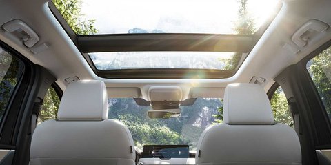 Cara merawat sunroof agar tetap berfungsi dengan baik.