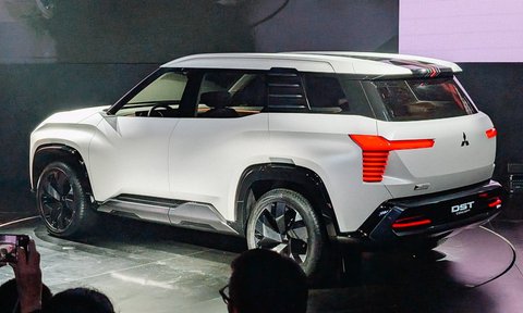 Konsep Mitsubishi DST.