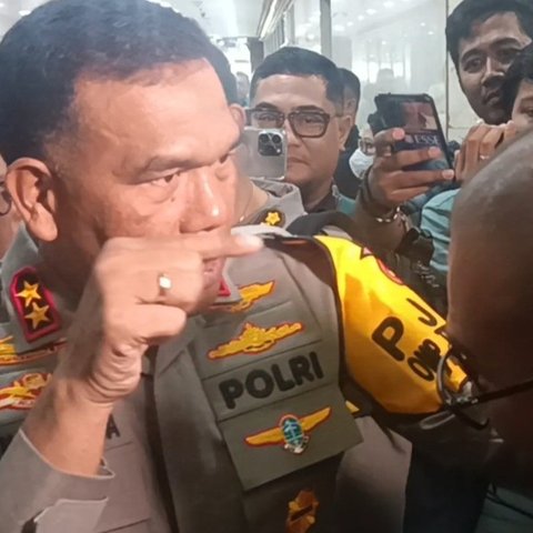 Tunjuk dan Pegang Kepala Ipda Rudy Soik, Kapolda NTT: Saya Sayang Kamu, Jadi Polisi yang Baik