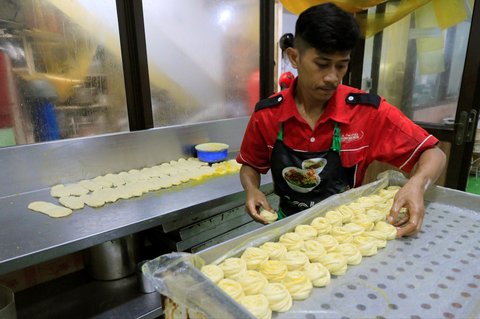 FOTO: Jurus UMKM di Bogor Hemat Biaya Listrik dan Dukung Keberlanjutan Lingkungan dengan PLTS Atap